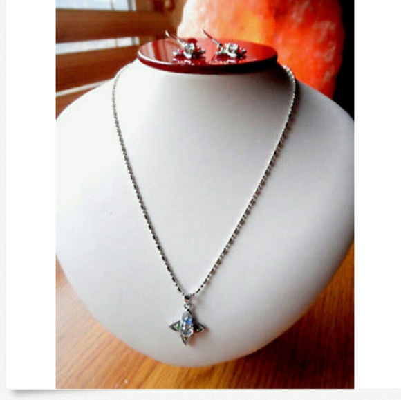 New QUARTZ Stars Necklace & Earrings Set Silverton - Picture 2 of 5